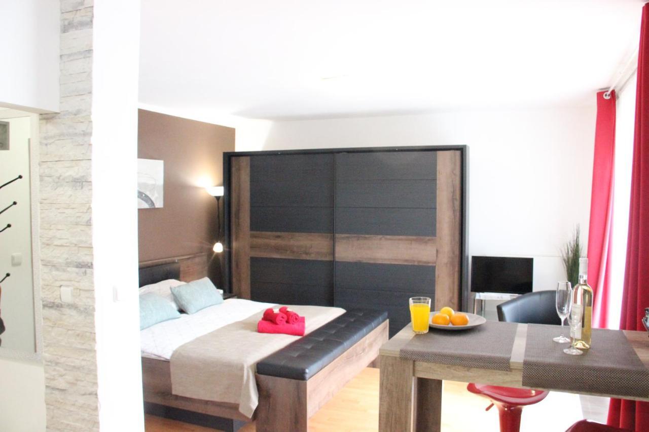 Luxury Studio In The Heart Of Beroun Esterno foto
